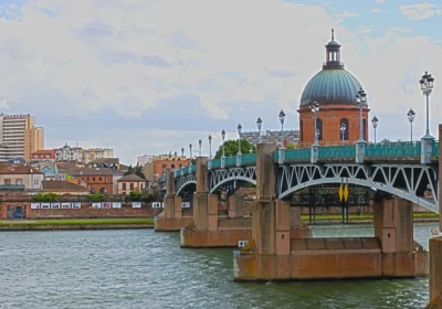 Private Walking Tour with a Local